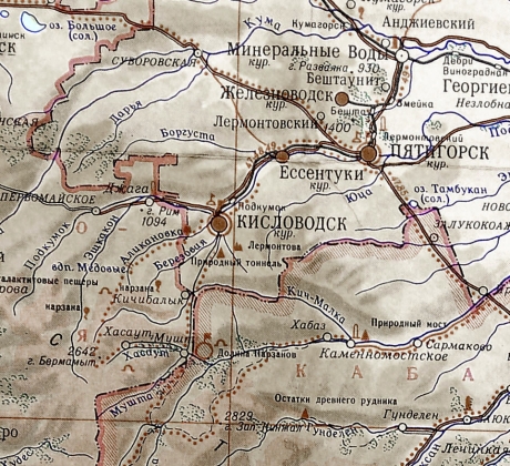 «кавказ», туристическая карта в двух листах и твердой обложке. 1957 г.