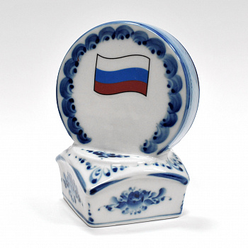 Хоккейная шайба. Фаянсовая статуэтка, Гжель