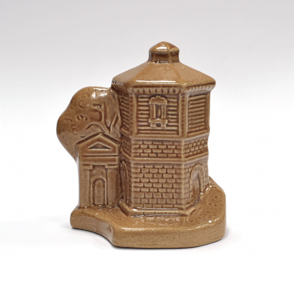 Башня на Плотинке, Екатеринбург. Советский фаянс, статуэтка