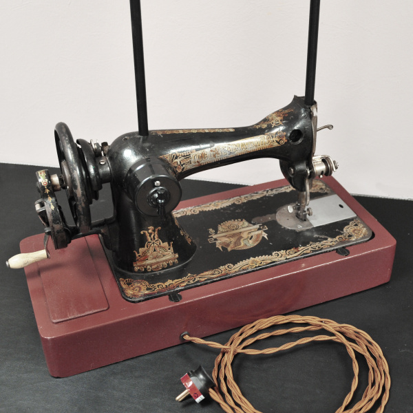 госшвеймашина, большая интерьерная лампа